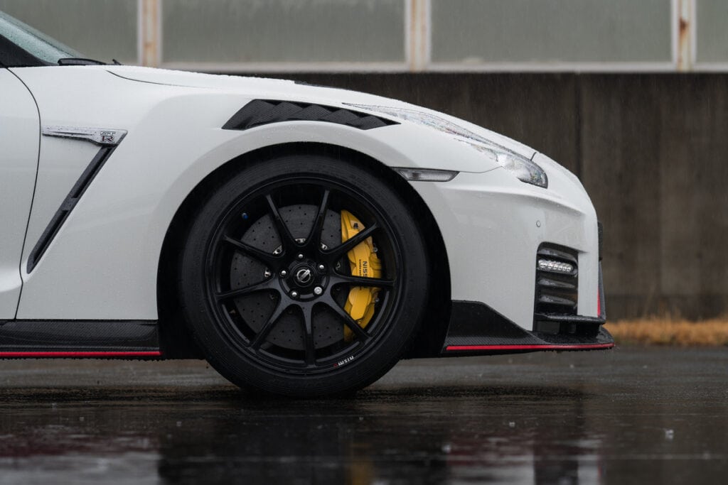 Red Nissan Break Calipers