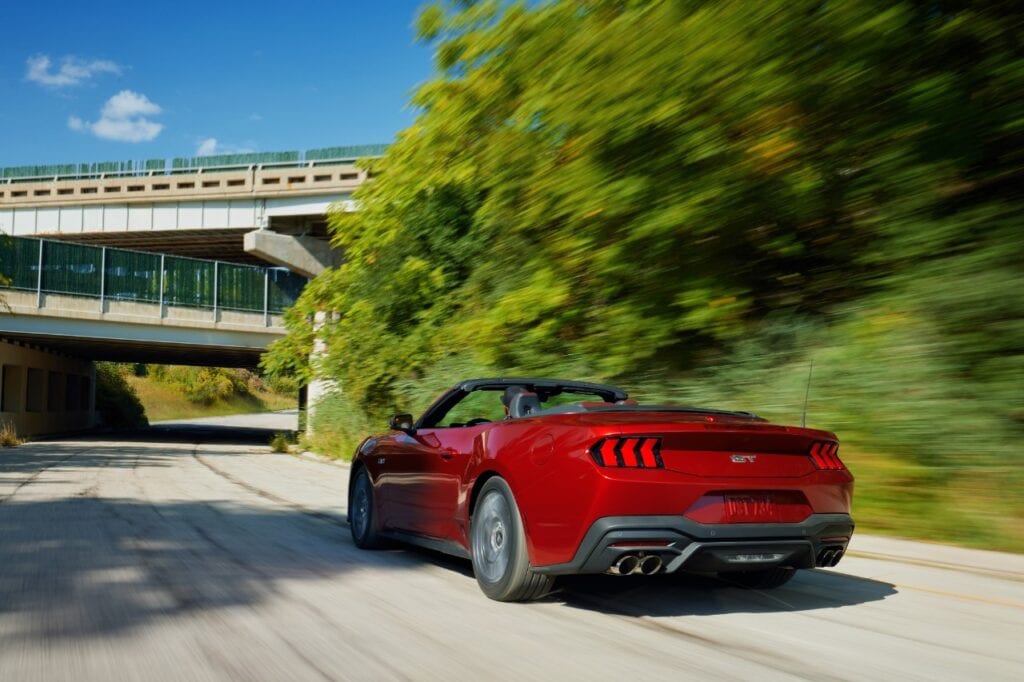 Mustang convertible in red