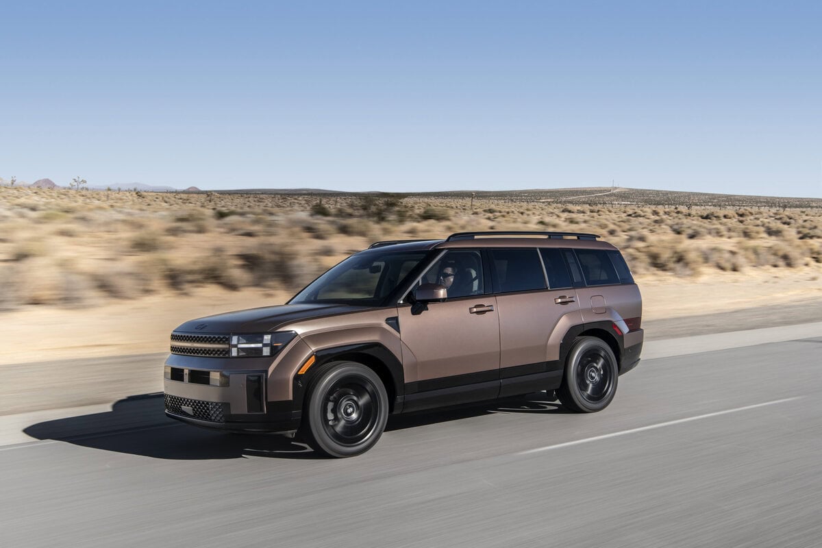 Featured image for “Top 5 Three-Row Hybrid SUVs to Save on Gas”
