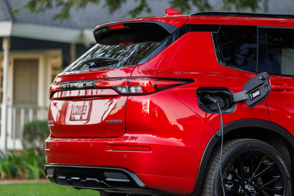 2026 Nissan Rogue Plug-in Hybrid: The convenience of electric