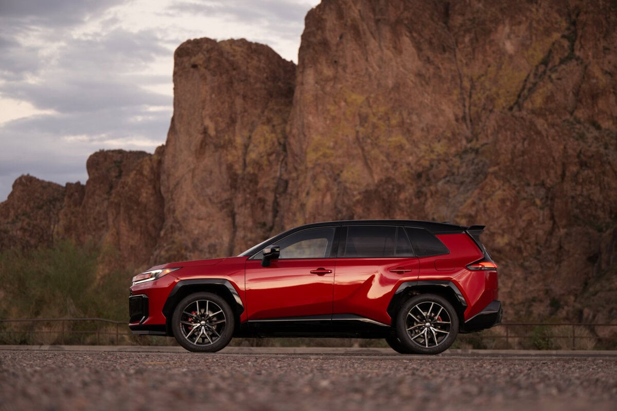Featured image for “America’s Car Buyers Have Spoken: Hybrids Win”