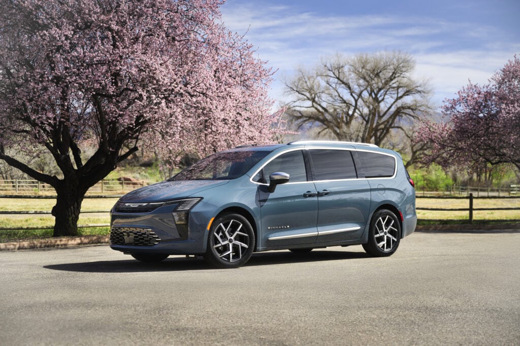 2027 Chrysler Pacifica Pinnacle