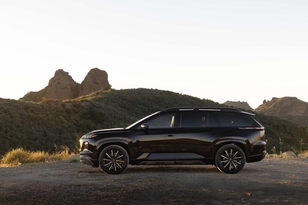 Subaru Getaway three row all electric SUV
