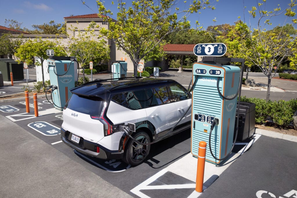 Kia EV 9 @charging station