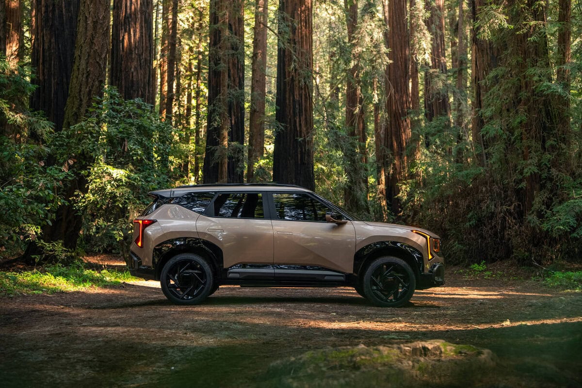 Featured image for “2027 Kia Seltos Brings Big-SUV Ideas Below $25,000”
