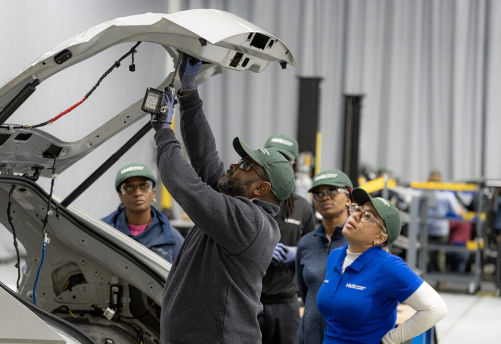 Hyundai Meta plant workers building vehicles yes, Savannah, Georgia