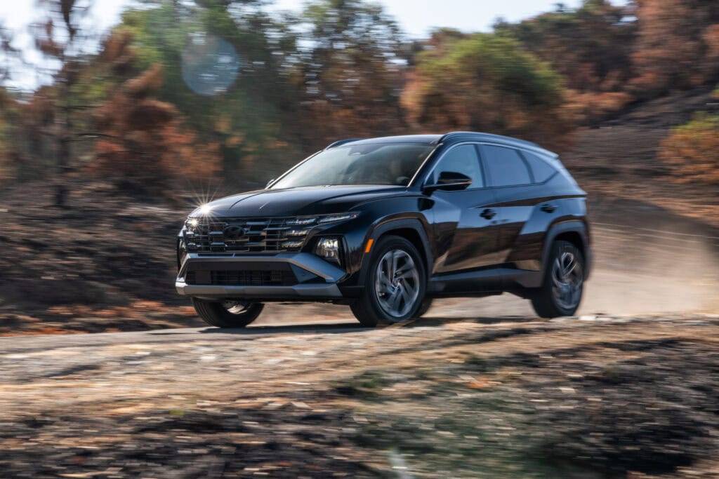 America’s Car Buyers Have Spoken: Hybrids Win The 2026 Hyundai Tucson