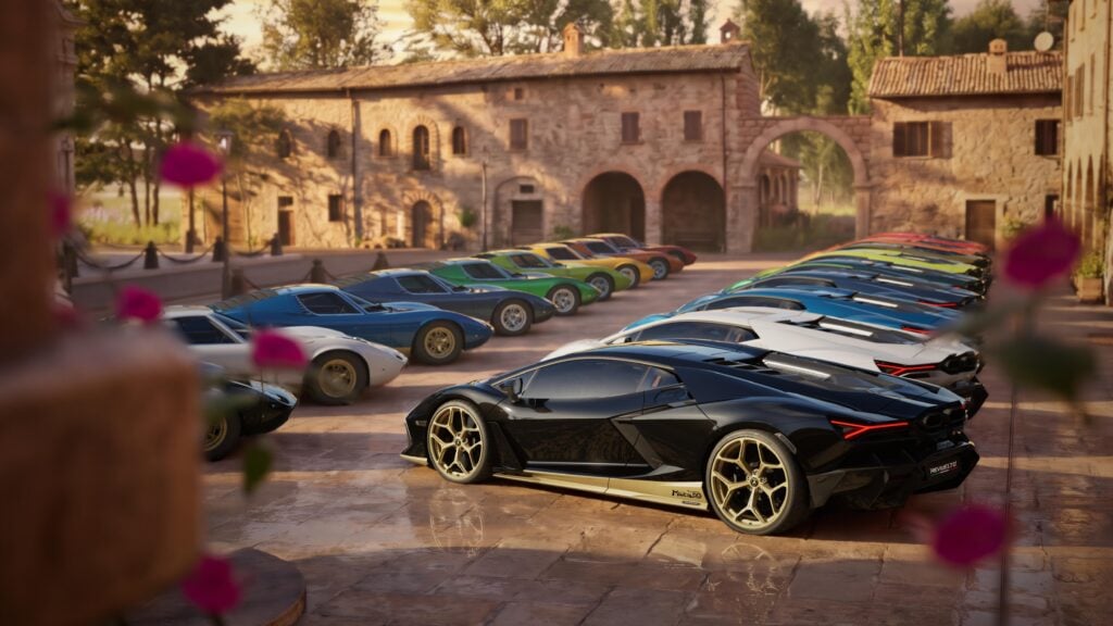 The Lamborghini Revuelto Miura 60° Homage combines a 1,015-CV hybrid V12 powertrain with colors and details inspired by the 1966 Miura.