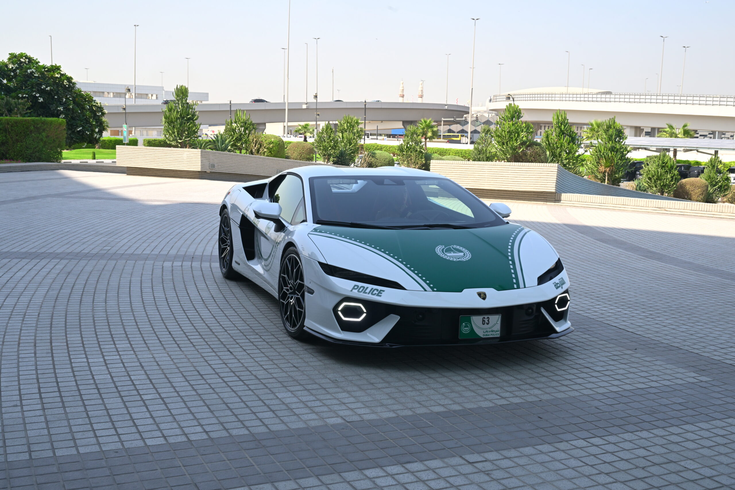Featured image for “Dubai Police Lamborghini Temerario Has 907 HP and a Mission”