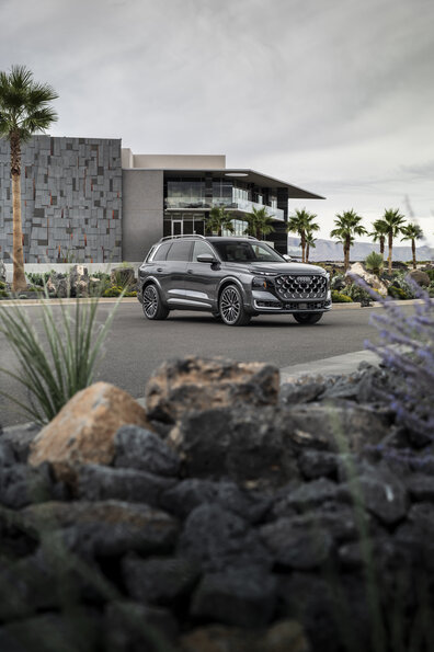 Audi SQ9 SUV