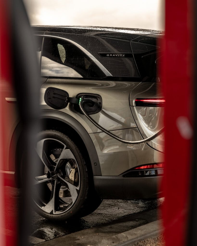 Gravity Review: Brilliant SUV, Unfinished Software