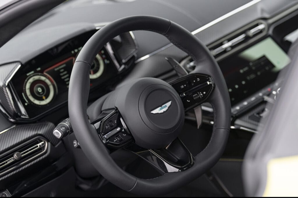 2025 Aston Martin vantage coupe