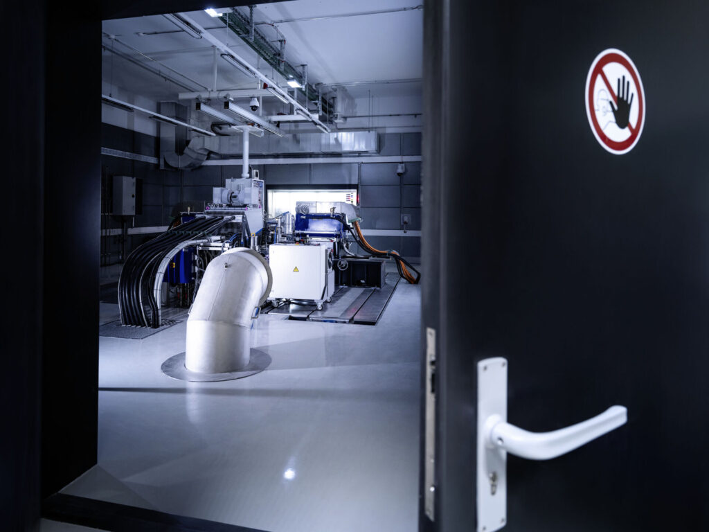 Development of the Audi F1 Power Unit in a clean automotive factory