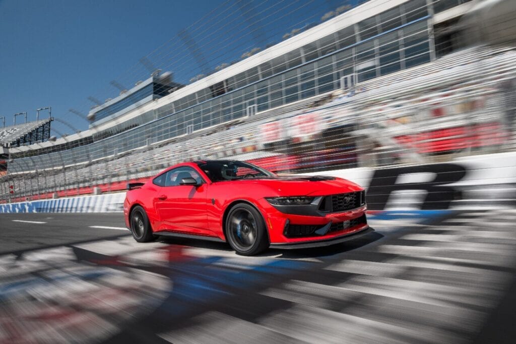 Ford Mustang Dark Horse