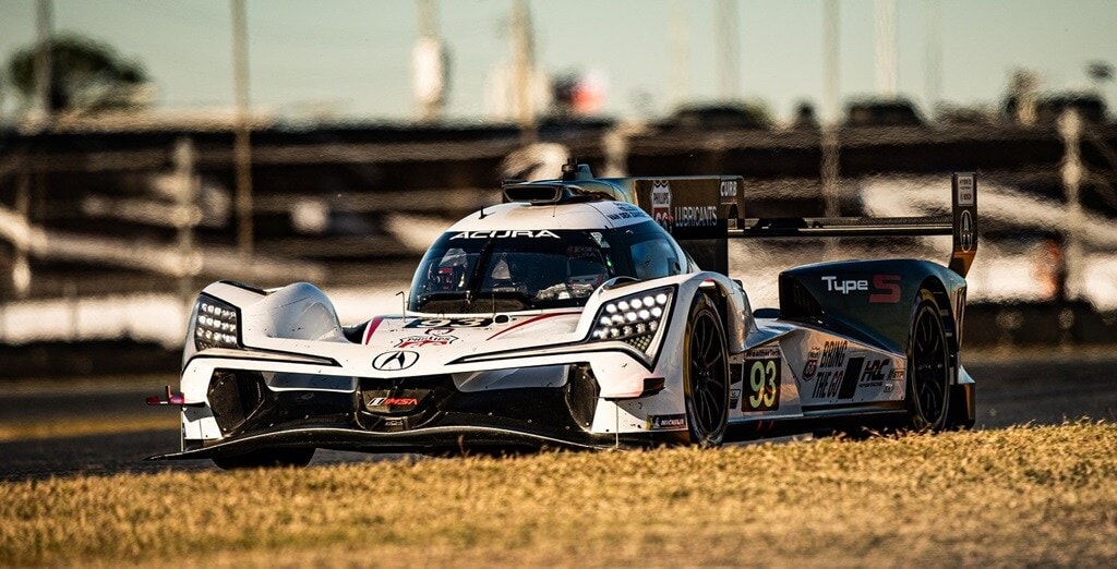 IMSA's different Classes battle it Out in a Mixed Field