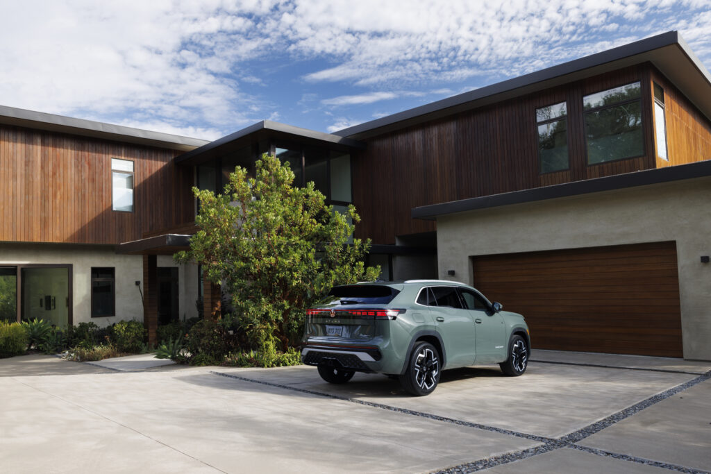 Volkswagen, Atlas Cross Sport, 2027 SUV 
