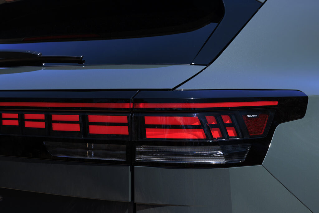 Volkswagen, Atlas Cross Sport, 2027 SUV Lighting