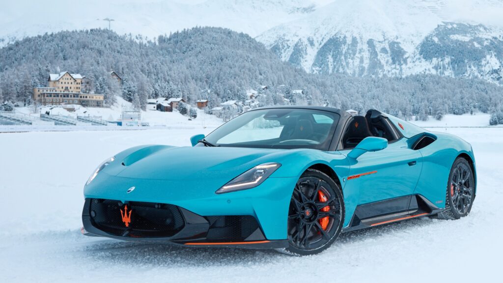 Maserati MCPura Cielo Frozen Magma
