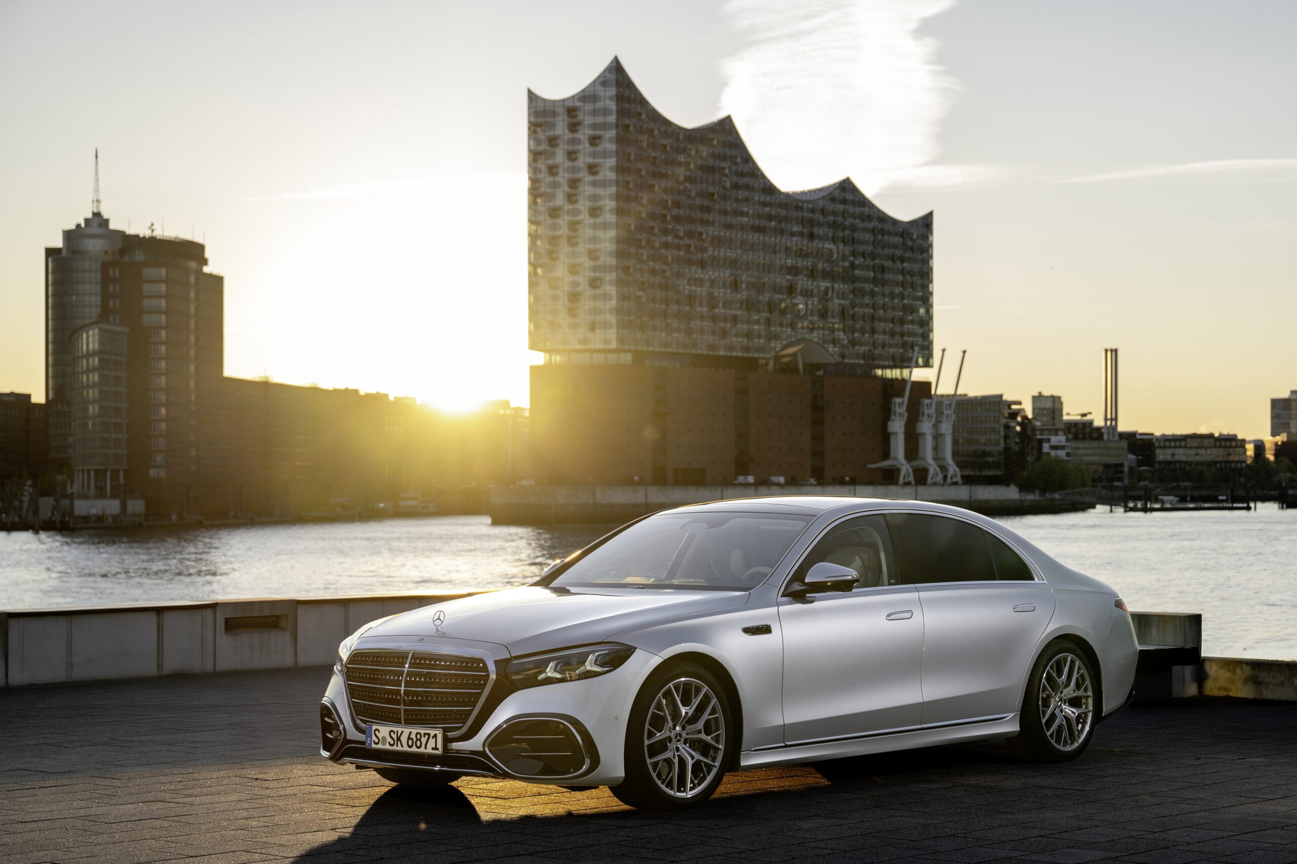 Featured image for “Chinese Connected Vehicle Ban Could Hit Mercedes”