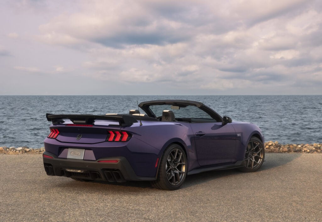 Ford Mustang Dark Horse SC Convertible