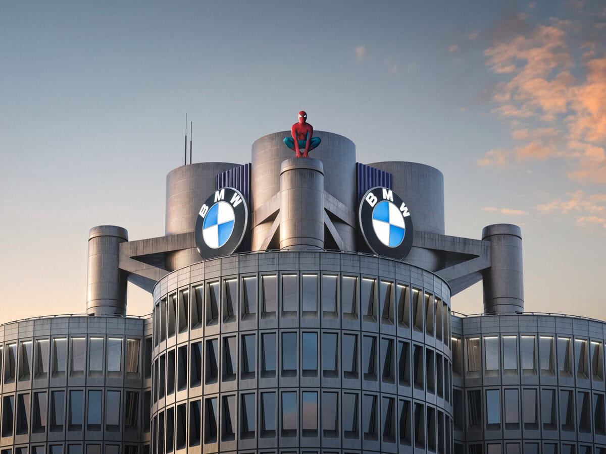 Spider-Man's Neue Klasse BMW iX3 in "Spider-Man Brand New Day"
