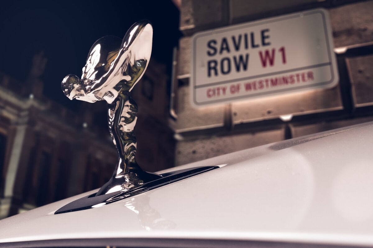 Featured image for “Rolls-Royce Ghost Savile Row Has 250,000 Stitches”