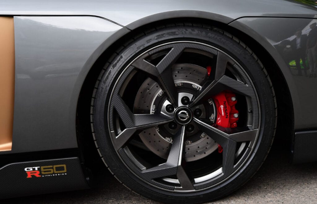 Red Nissan Break Calipers