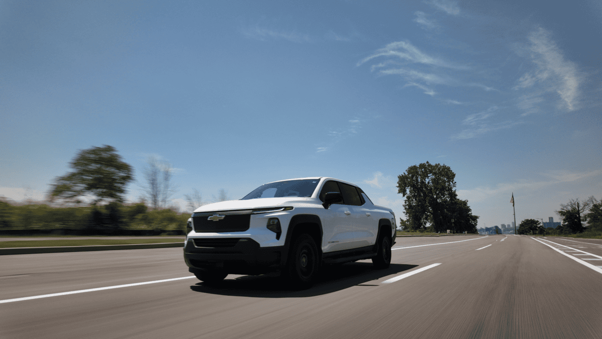 Featured image for “Chevy Silverado EV Sets 1,059-Mile Range Record”
