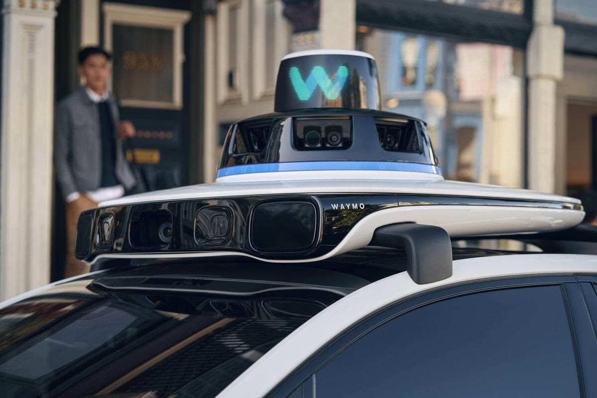 Featured image for “Hyundai Waymo Robotaxi: The Factory Is the Advantage”