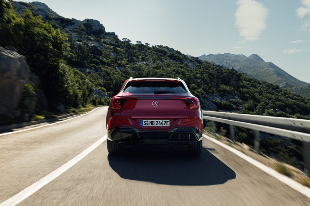 The all-new Mercedes-Benz GLA electric.
Exterior: MANUFAKTUR patagonia red metallic
Interior: ARTICO man-made leather/MICROCUT microfibre black